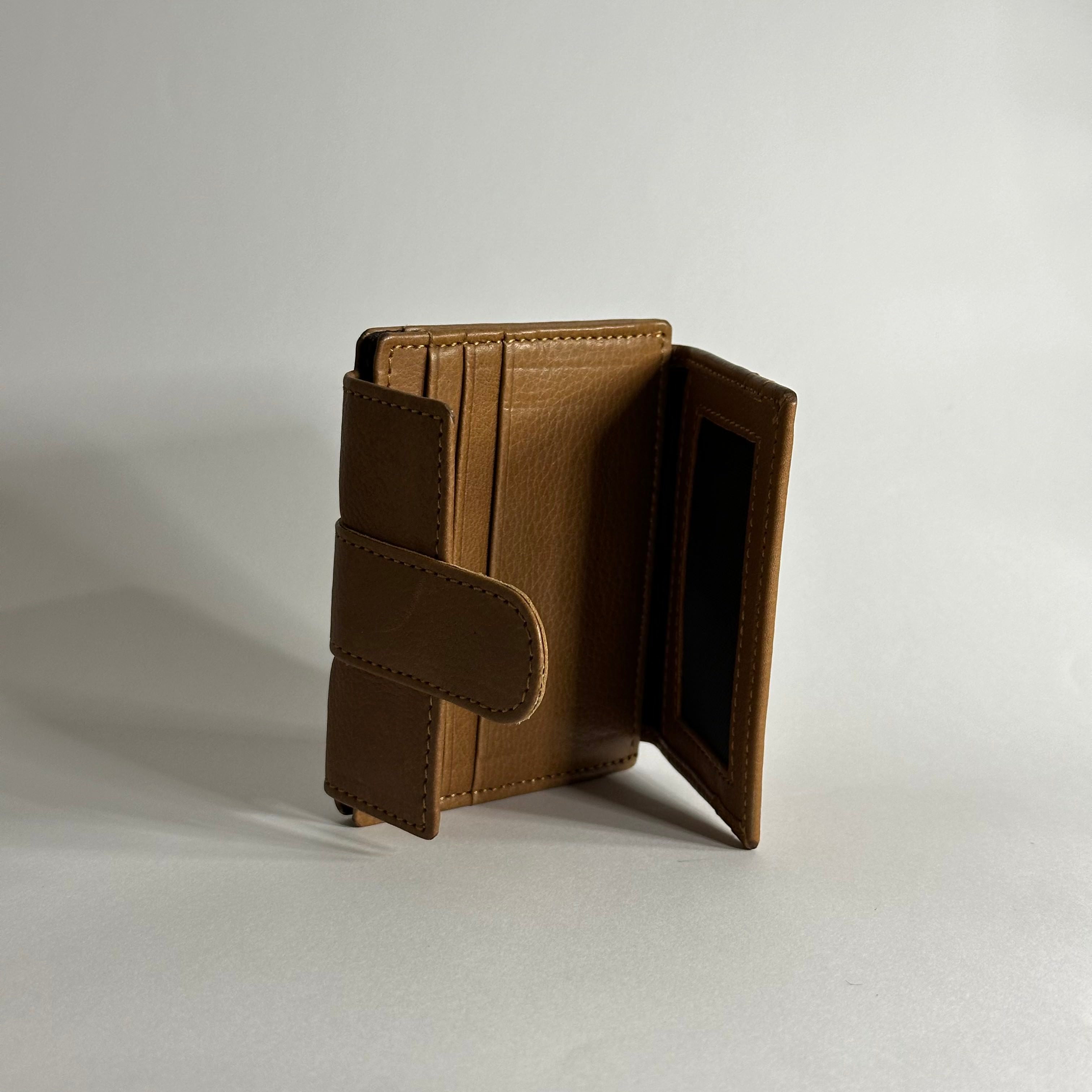 SN Vault Smart Case